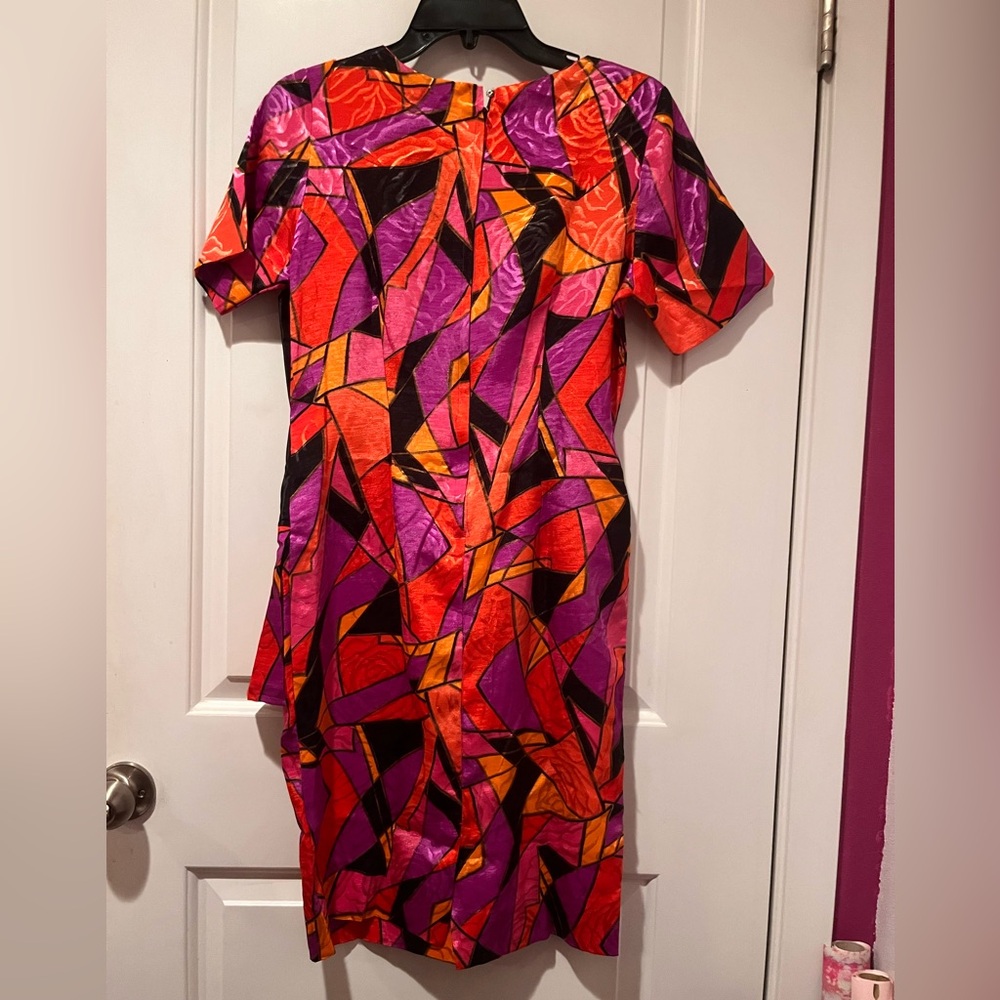 Vibrant Geometric Pattern Dress - image 3